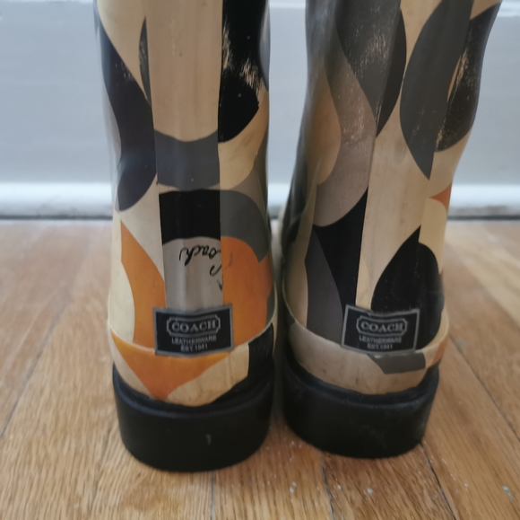 Coach Periwinkle Logo Rain Boots Size 6 - Picture 4 of 13